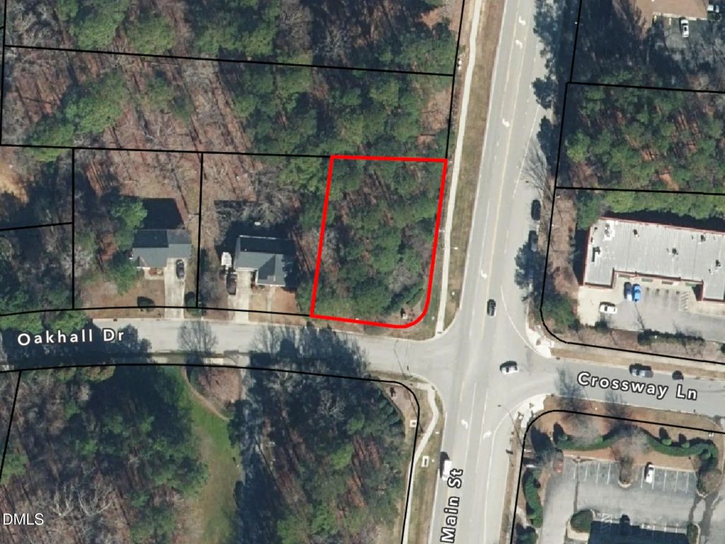 817 Oakhall Drive, Holly Springs