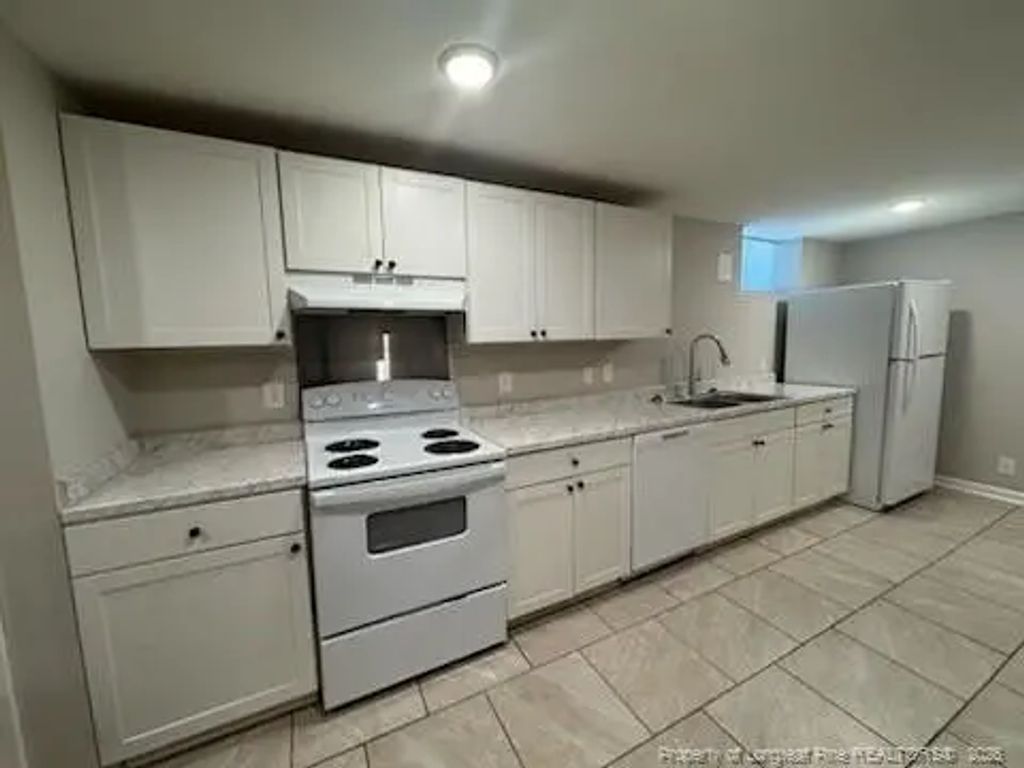 506 Hicks Avenue B, Fayetteville