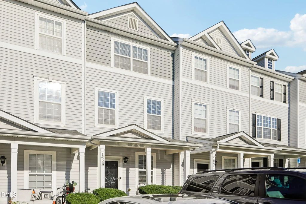 1629 Snow Mass Way, Durham
