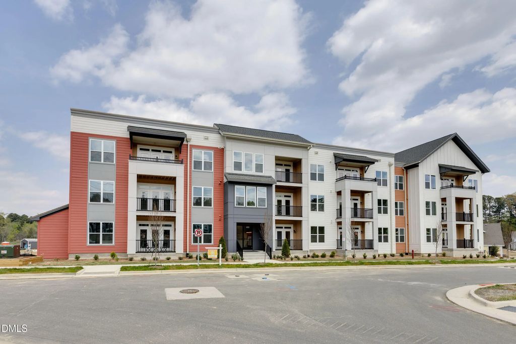 400 Blackwell Drive 100, Chapel Hill