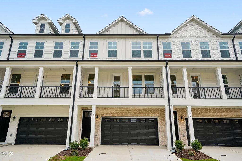28 E Tiger Lily Trail, Clayton