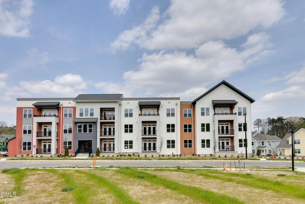 400 Blackwell Drive 305, Chapel Hill