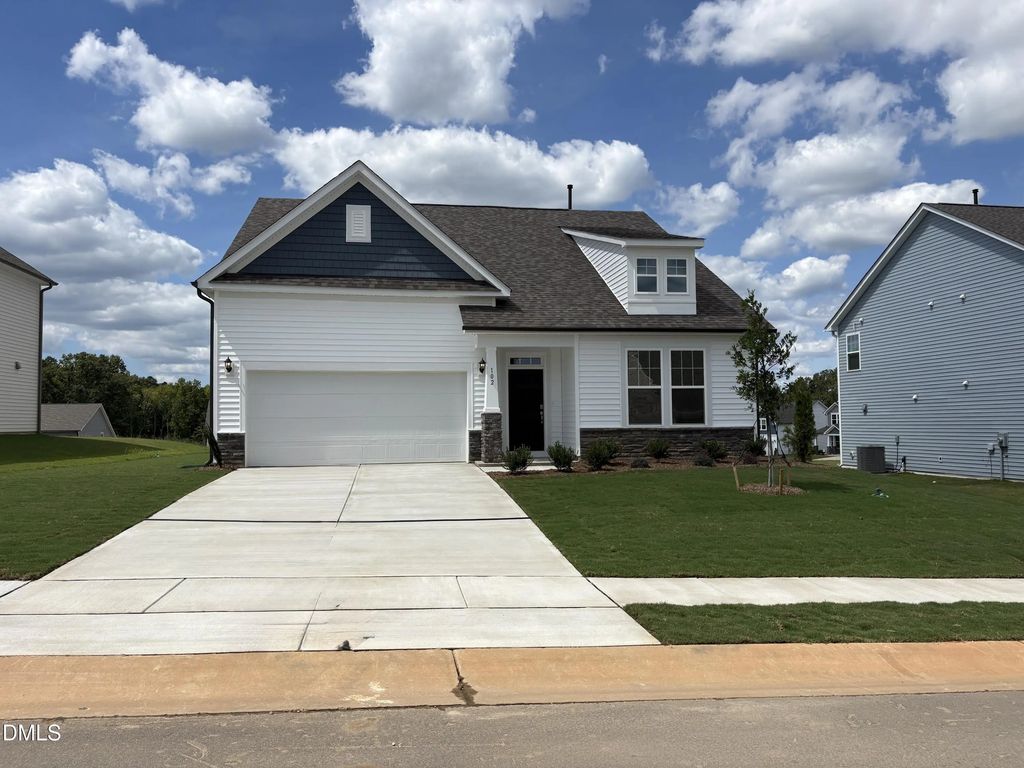 102 Appleseed Drive, Lillington