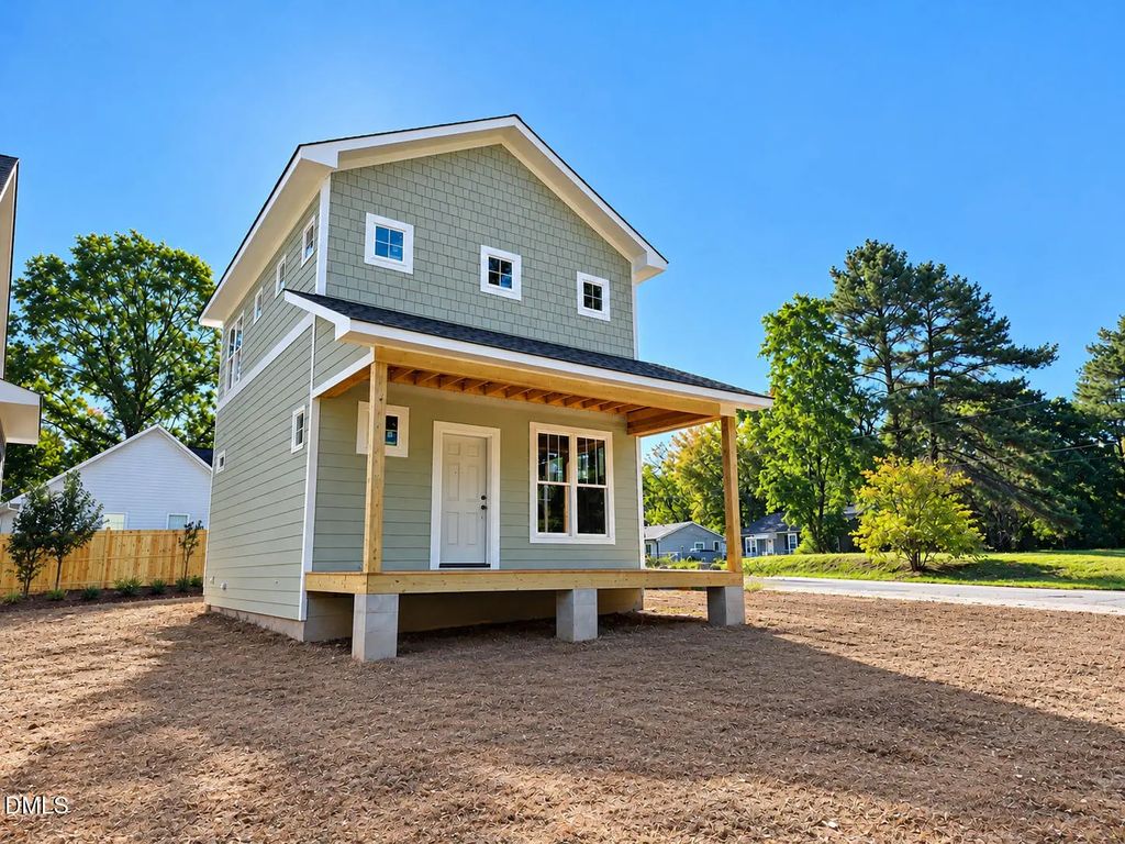 592 Hemlock Avenue, Durham