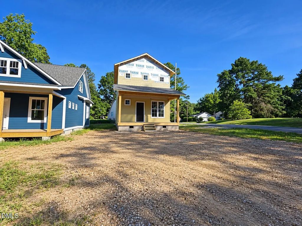 592 Hemlock Avenue, Durham
