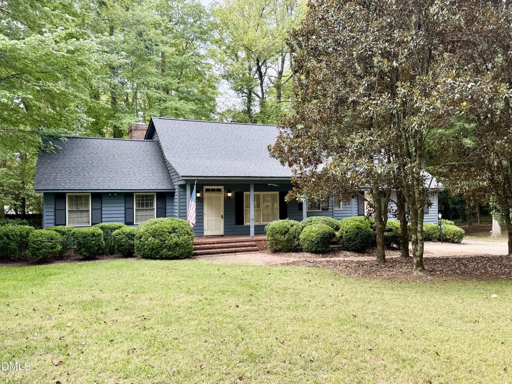 101 Country Club Drive, Henderson