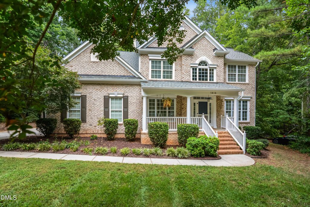 1414 Starmont Drive, Hillsborough