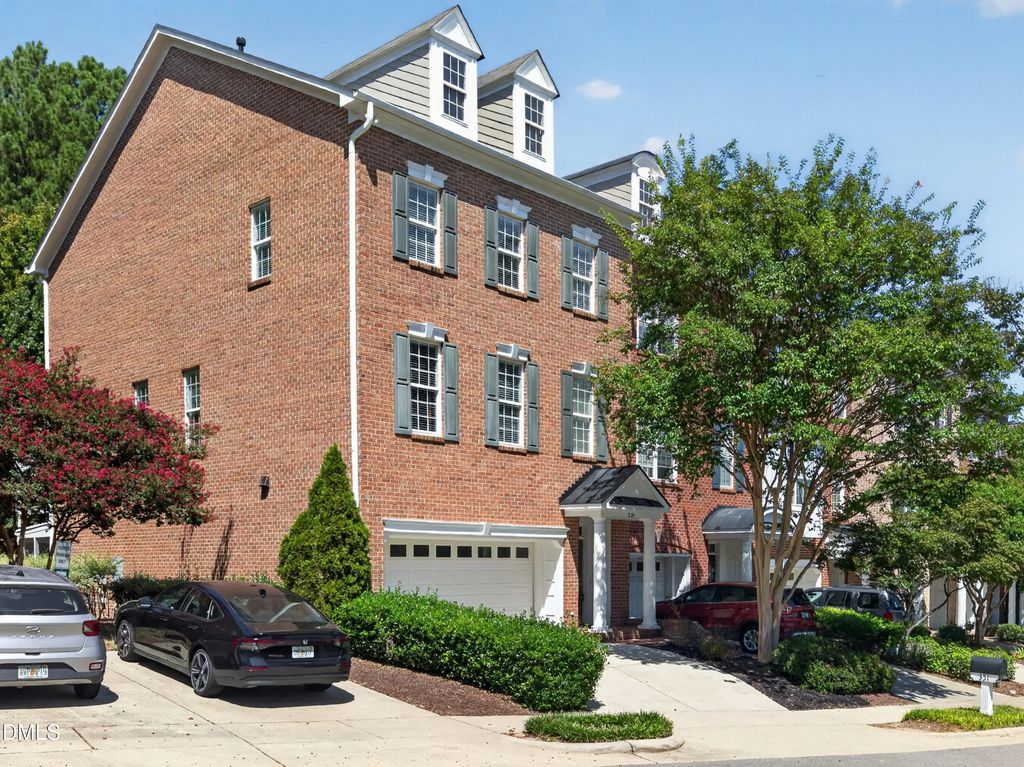 351 Bridgegate Drive, Cary