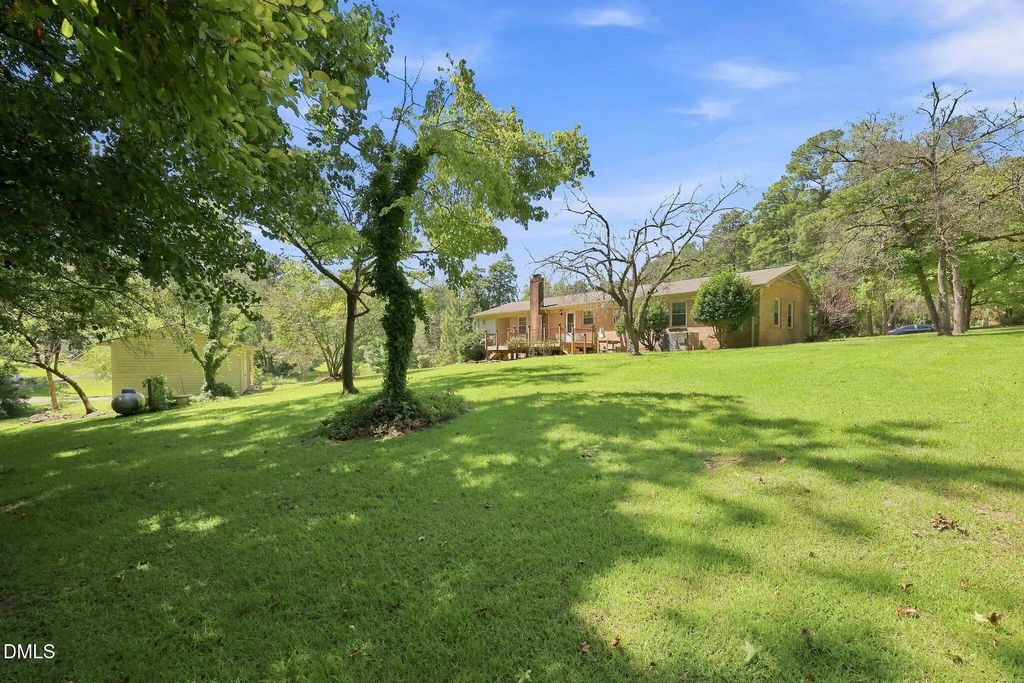 41 Hillcrest Drive, Lillington