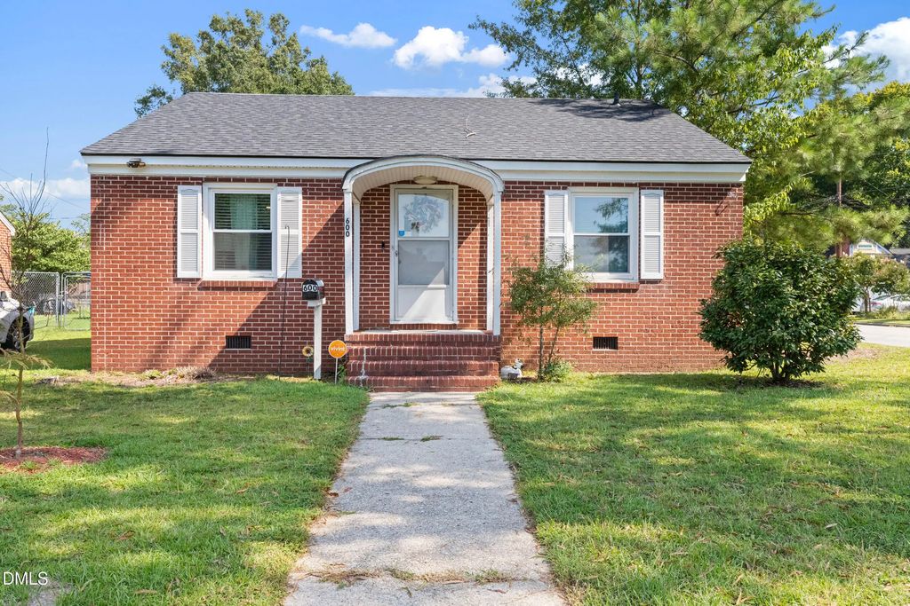 600 N Raiford Street, Selma