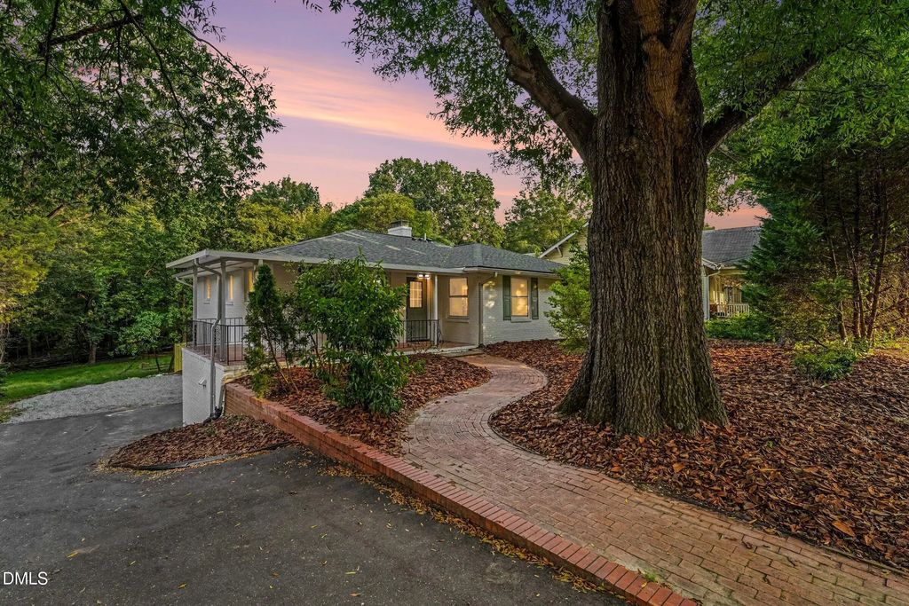 2519 Chapel Hill Road, Durham