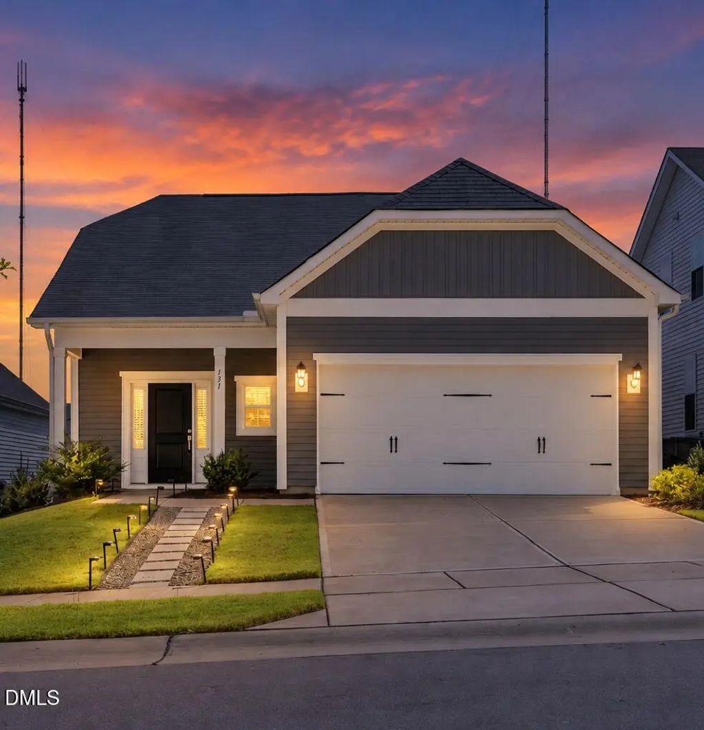 131 White Oak Garden Way, Garner