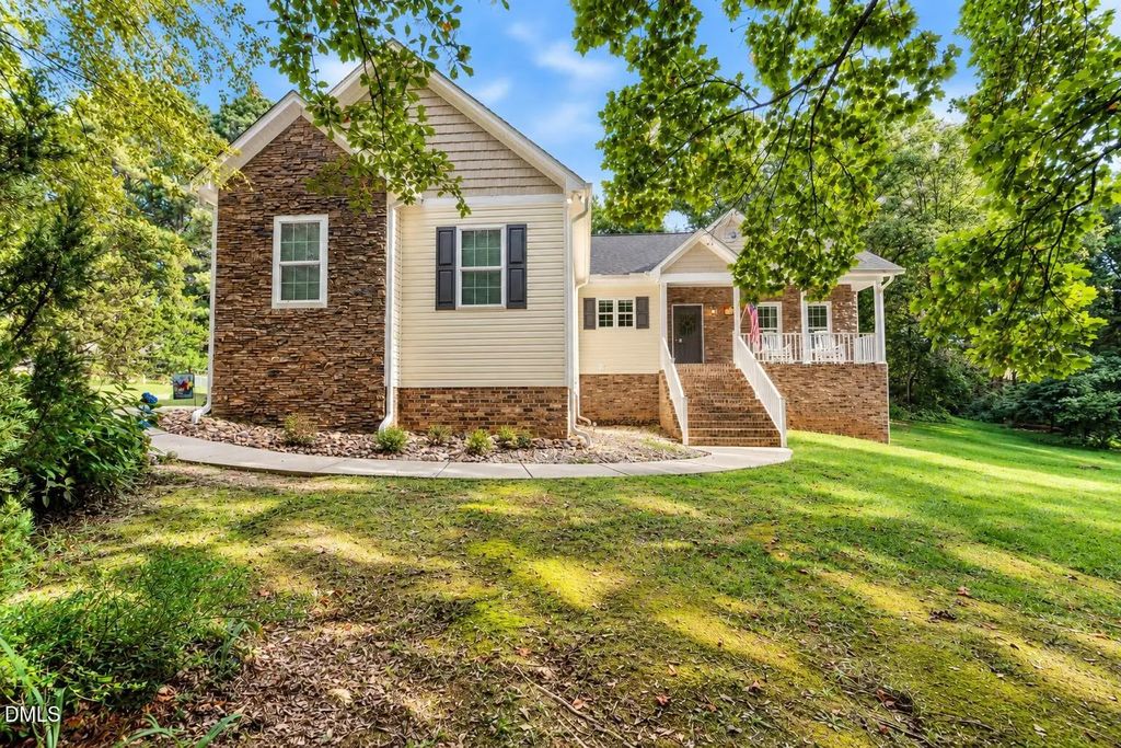 3456 Sanders Road, Willow Springs