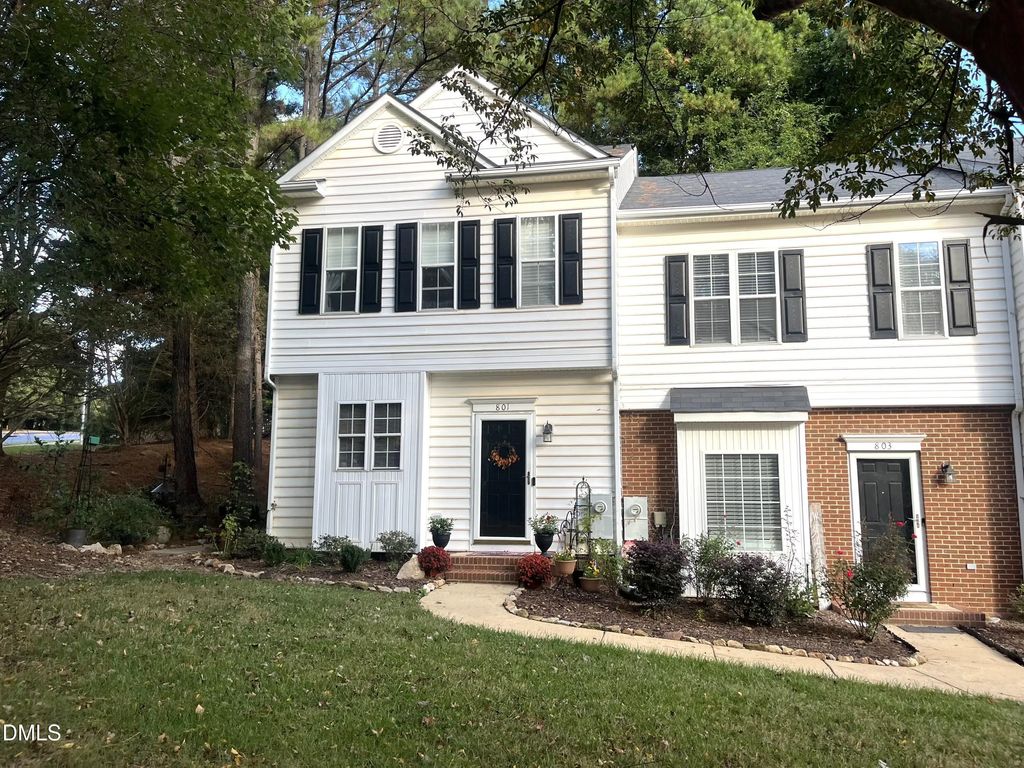 801 Genford Court, Raleigh