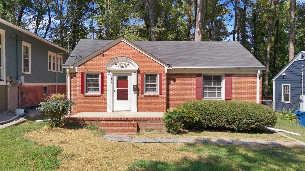 812 W Markham Avenue, Durham