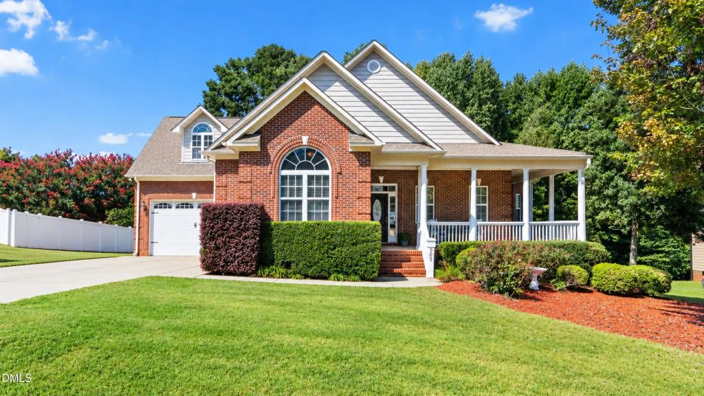 505 River Knoll Drive, Clayton