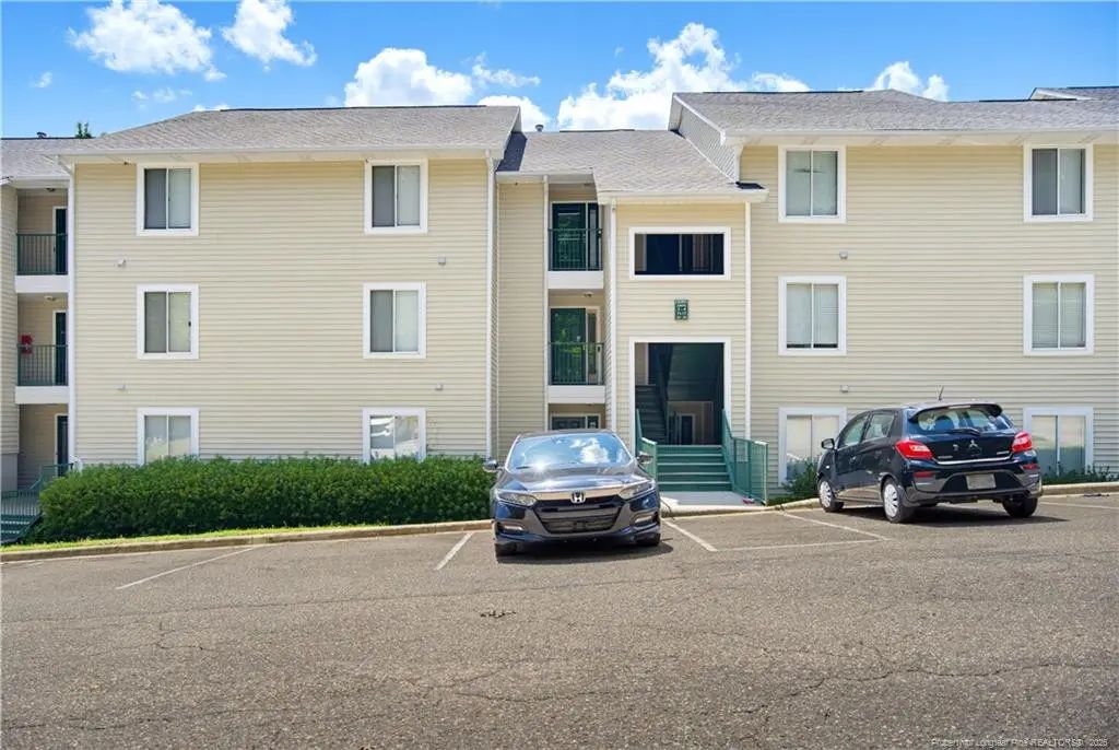 3385 Galleria Place 20, Fayetteville