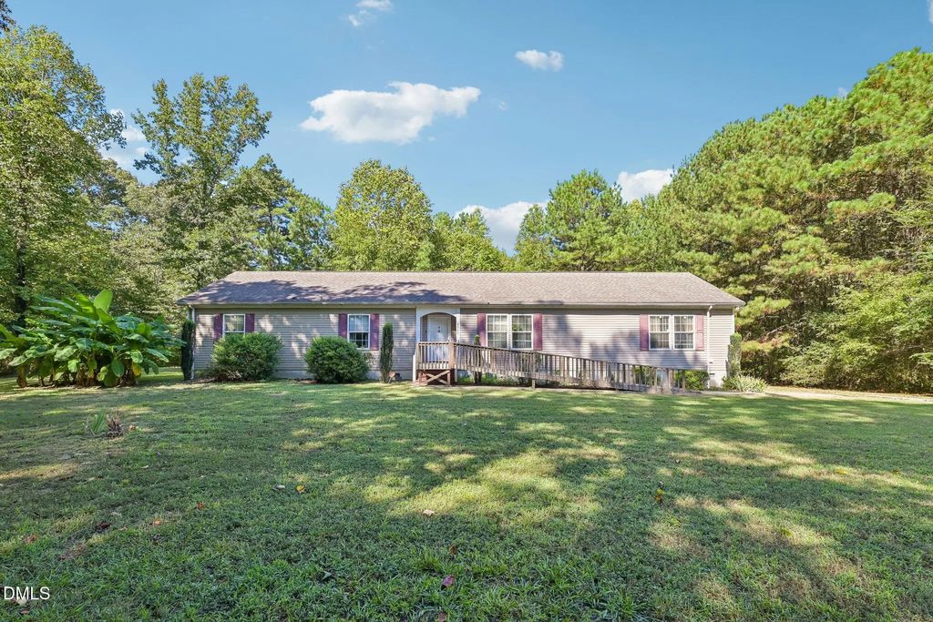 6001 Titanic Court, Wake Forest