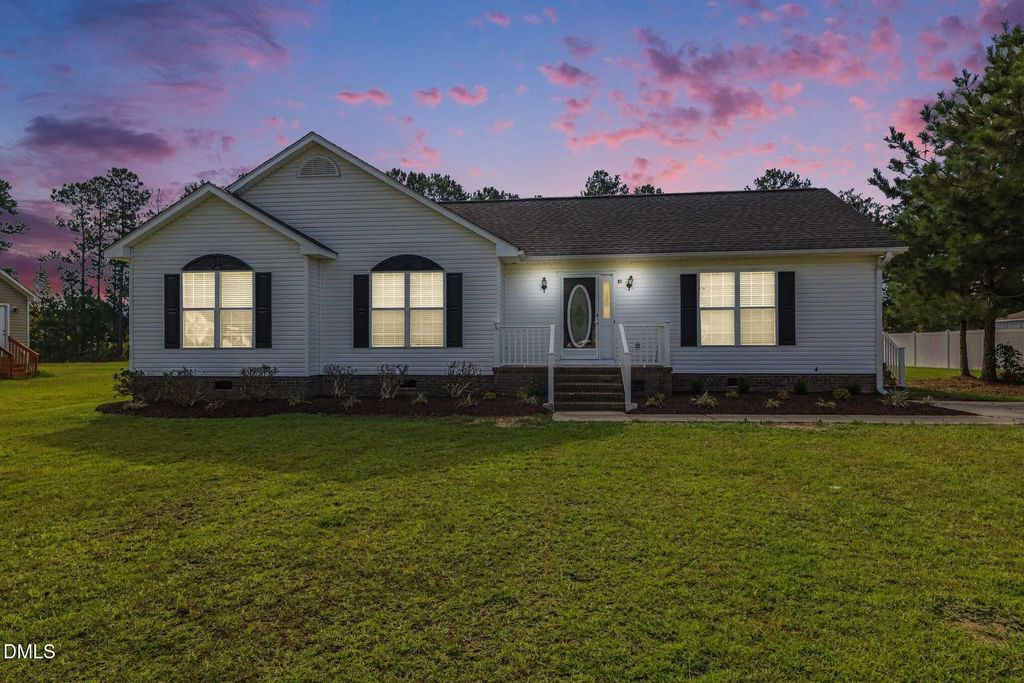 148 Clearwater Drive, Smithfield