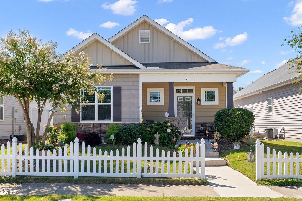 93 Scuppernong Way, Clayton