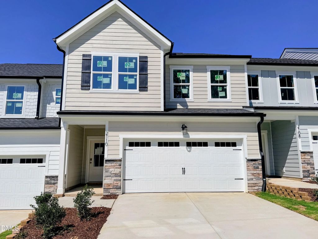 2110 Shaded Knoll Road, Cary