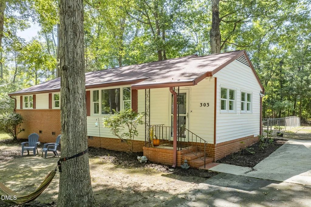 303 Hickory Drive, Chapel Hill