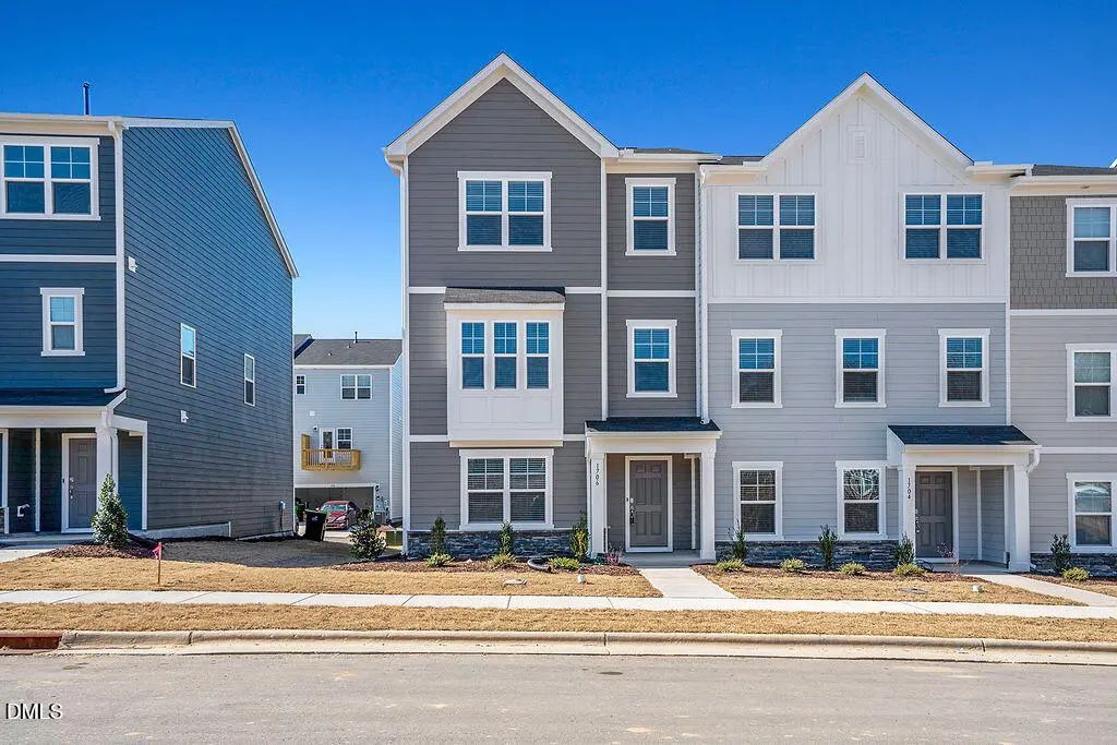 1706 Burgundy Pk Drive, Apex