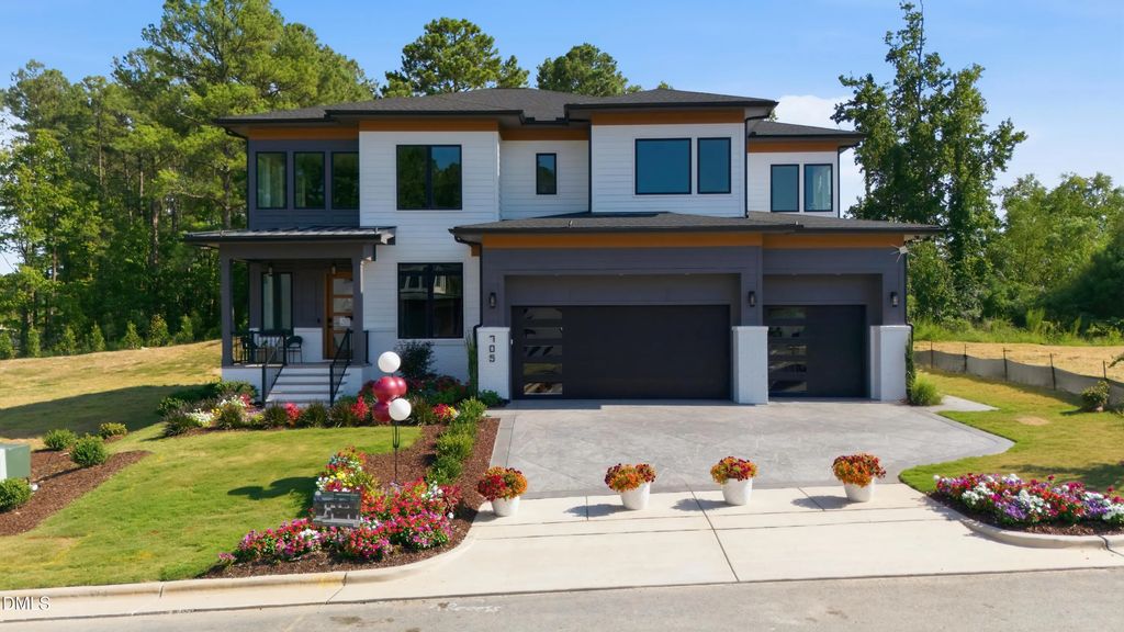 705 Ahad Court, Apex
