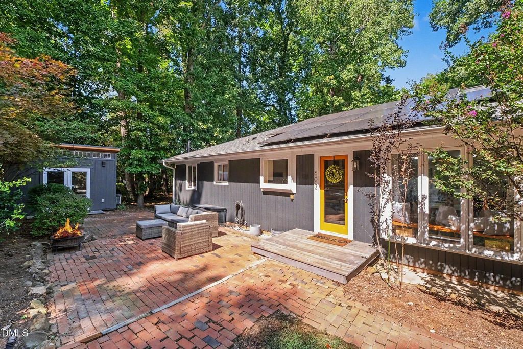 603 Smith Level Road, Chapel Hill