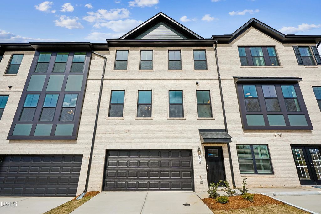 133 Midtown Rows Way, Fuquay Varina