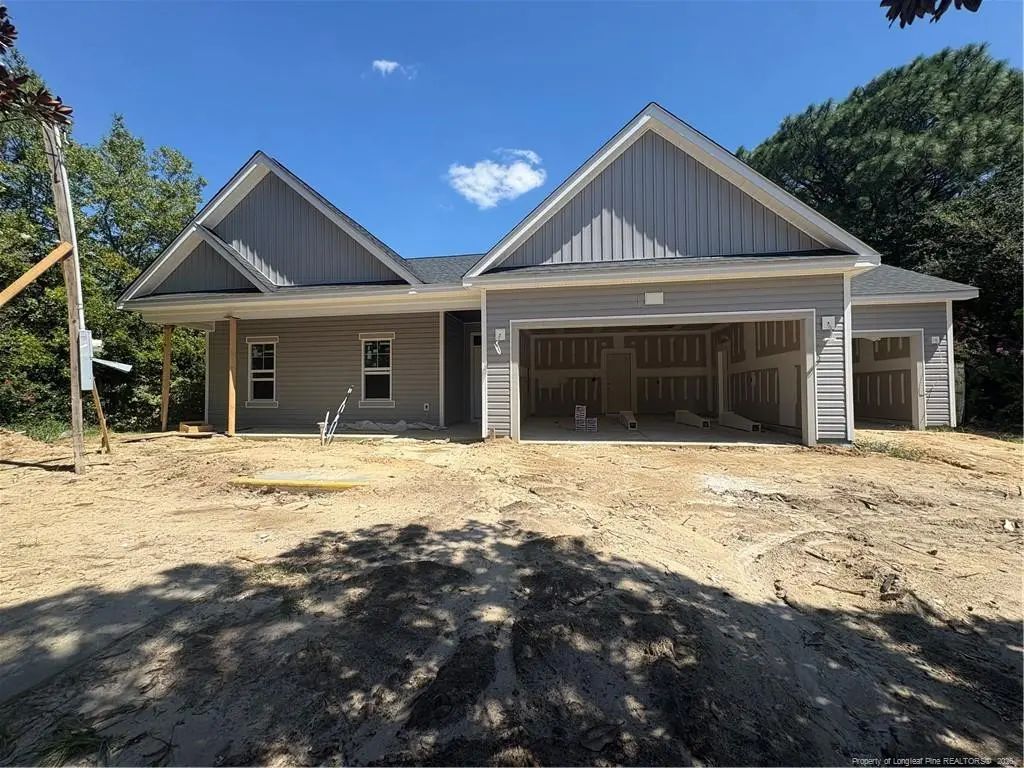 1207 Wentworth Place, Fayetteville