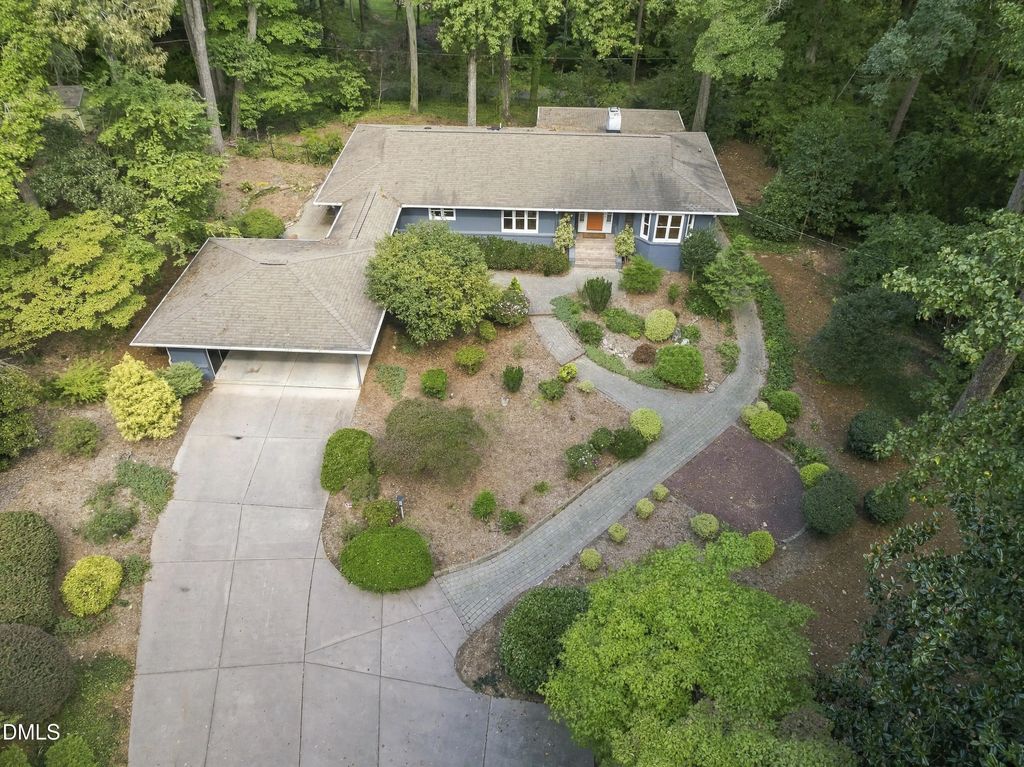 1126 Sourwood Drive, Chapel Hill