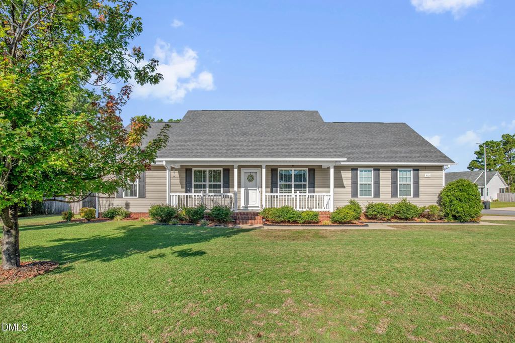 3006 Tettenbury Drive, Fayetteville