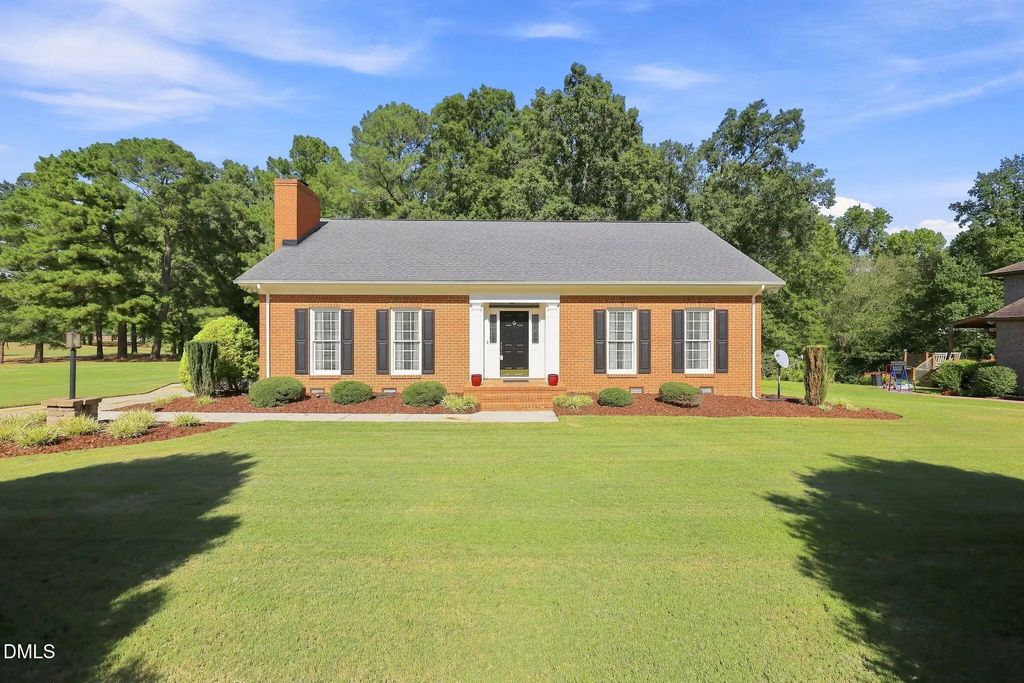 1966 Keith Hills Road, Lillington