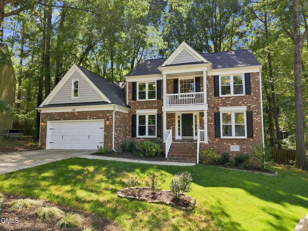 109 W Laurenbrook Court, Cary
