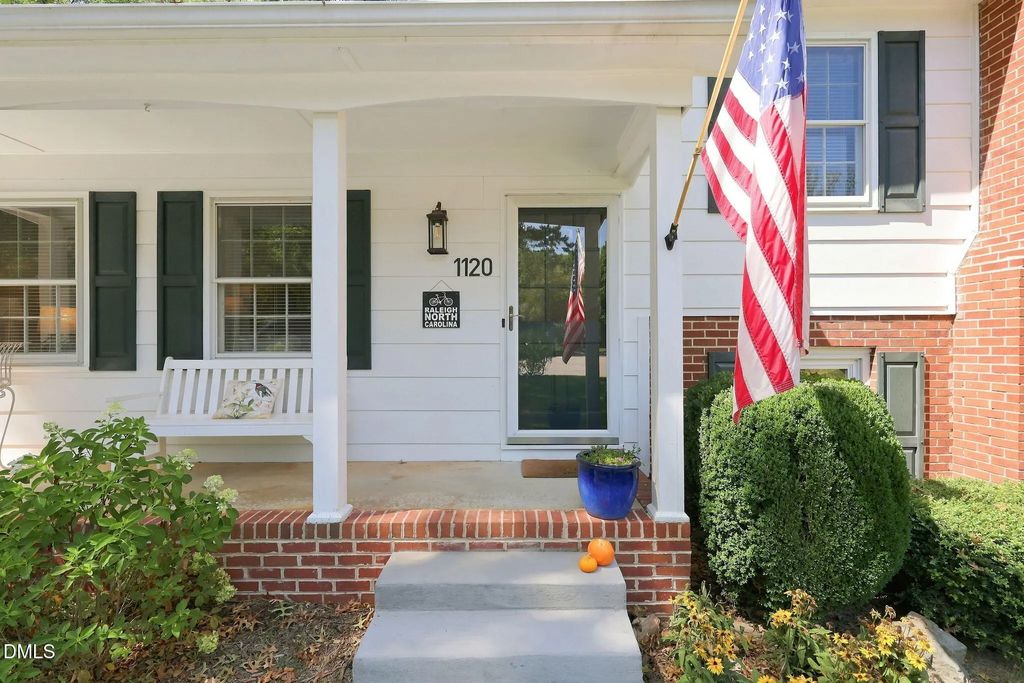 1120 Shetland Court, Raleigh