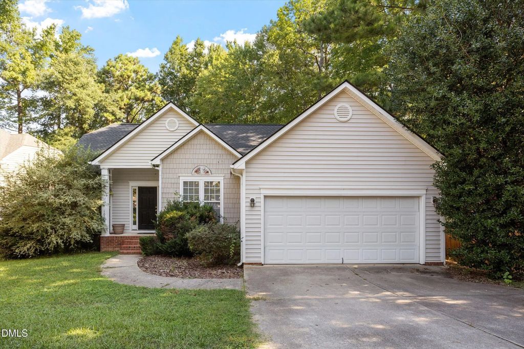 1004 Creek Haven Drive, Holly Springs