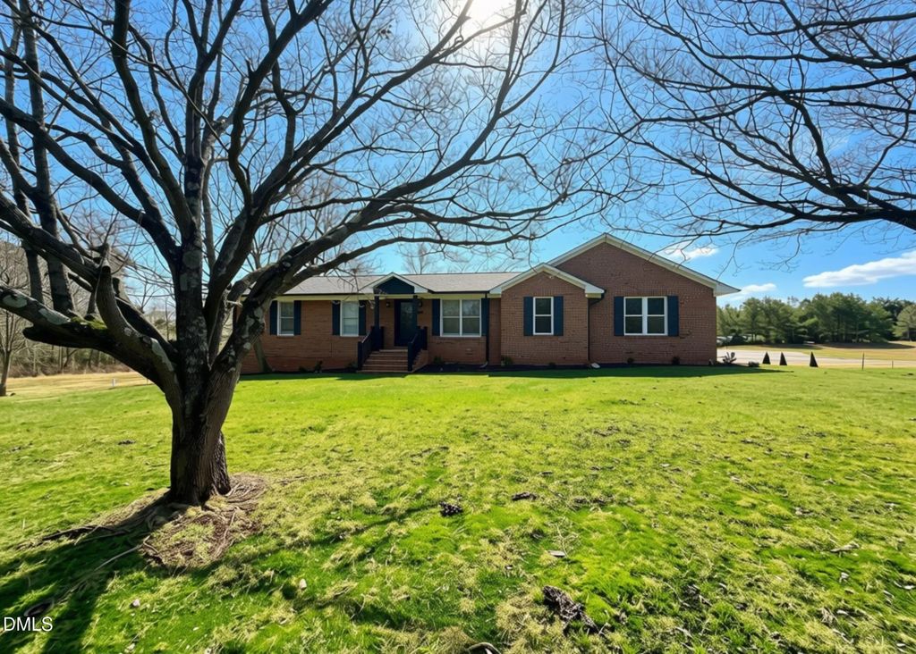 3405 St Barts Place, Mebane