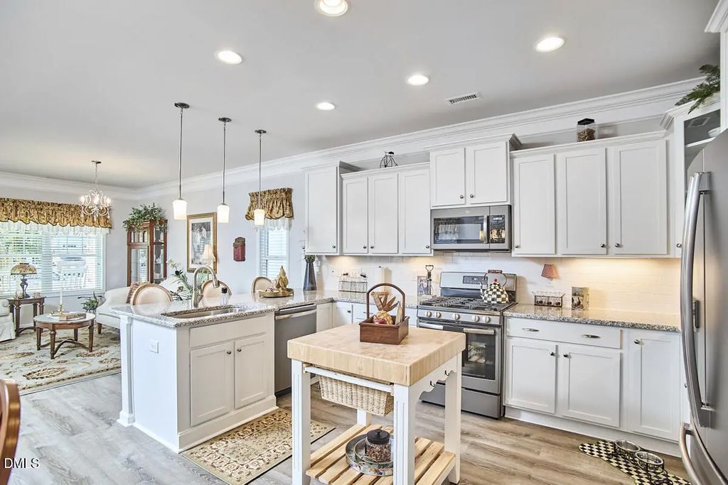 1237 Brown Velvet Lane, Apex