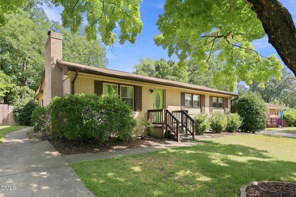 913 Greenwich Street, Raleigh
