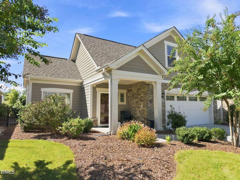 1407 Abbotsford Way, Cary