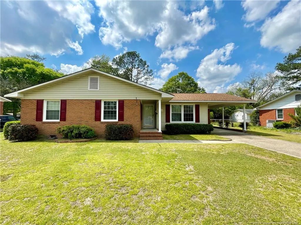 1414 Berkshire Road, Fayetteville