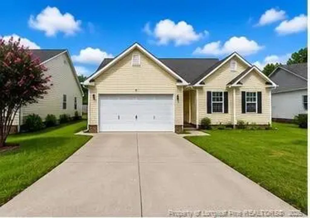2225 Stornoway Court, Fayetteville