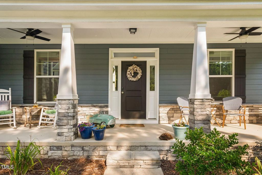 121 Roundrock Lane, Sanford