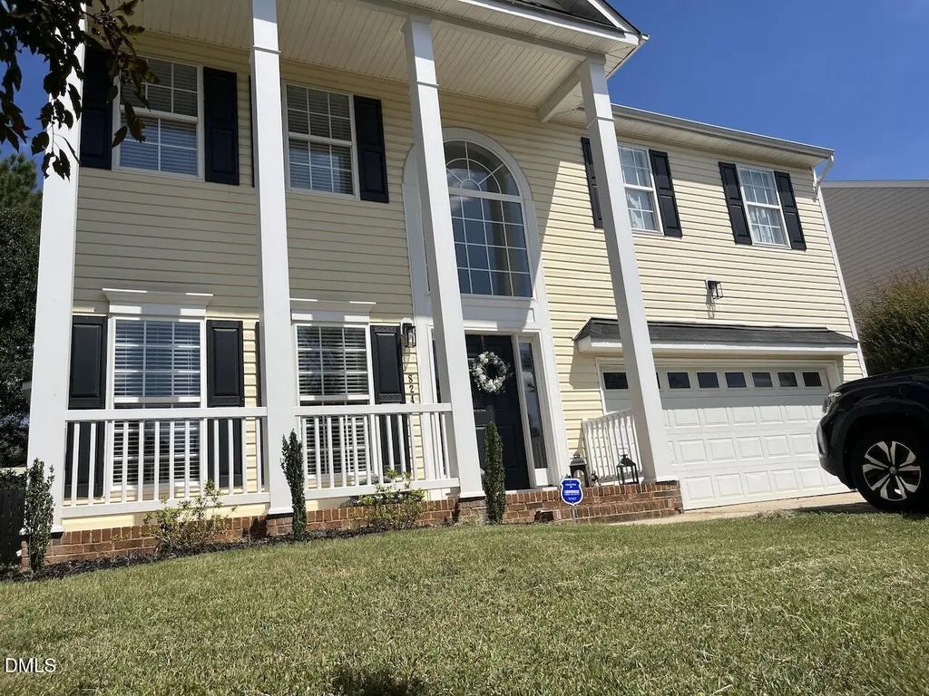 824 Stackhurst Way, Wake Forest