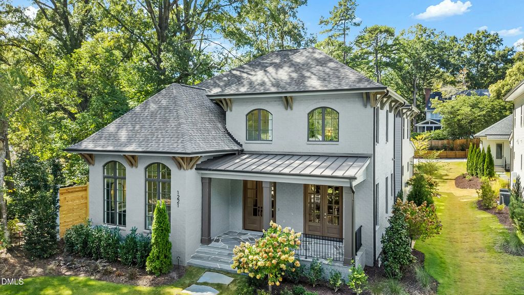 1221 Dixie Trail, Raleigh
