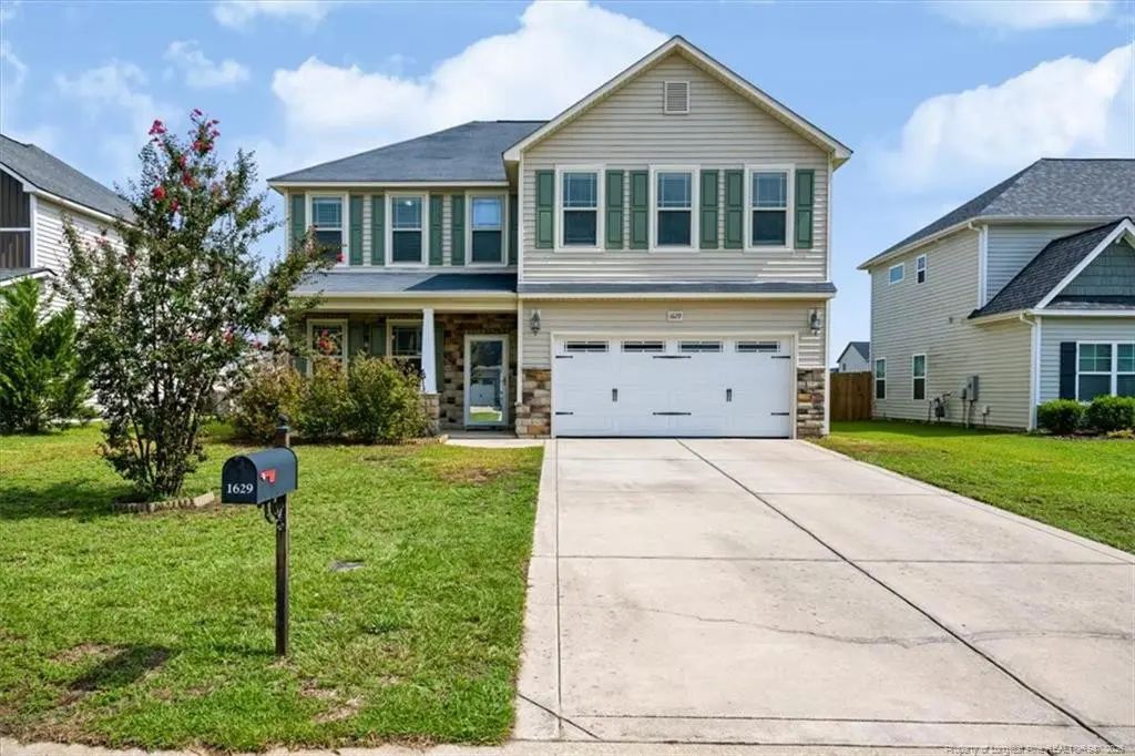 1629 Seattle Slew Lane, Hope Mills
