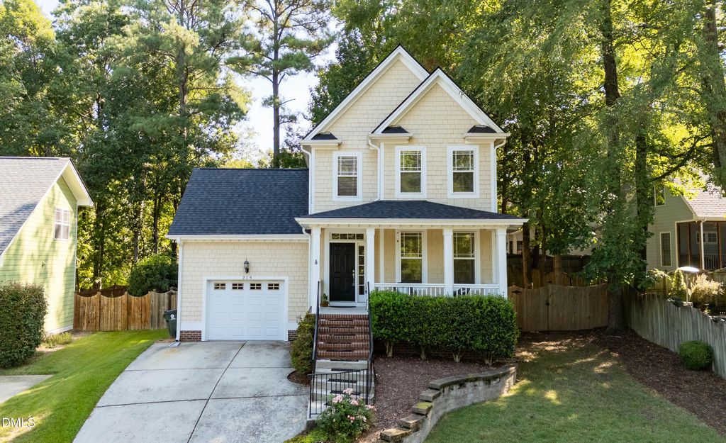 205 Country Valley Court, Apex