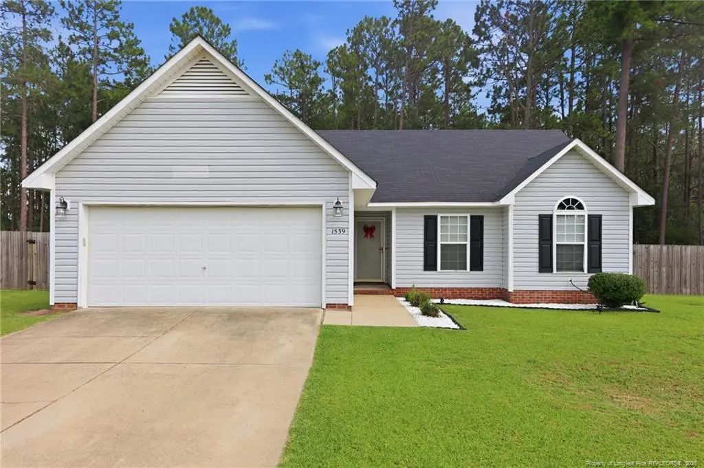 1539 Clan Campbell Drive, Raeford