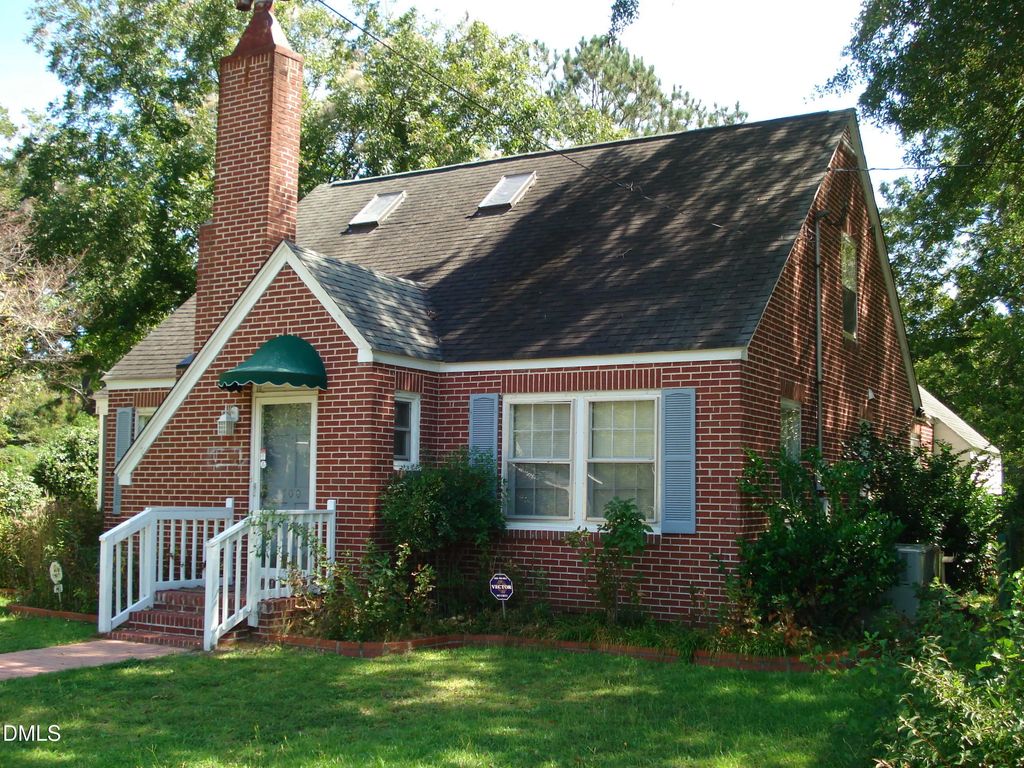 700 N Raiford Street, Selma